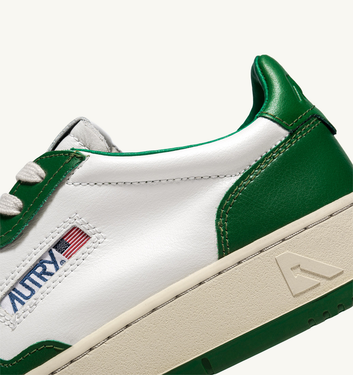 Autry Medalist Low Bicolor Sneaker – White/Green Leather